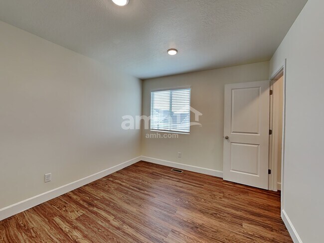 Building Photo - 2705 W 3290 S