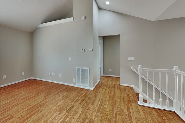 Building Photo - 7519 Sunlight Ln