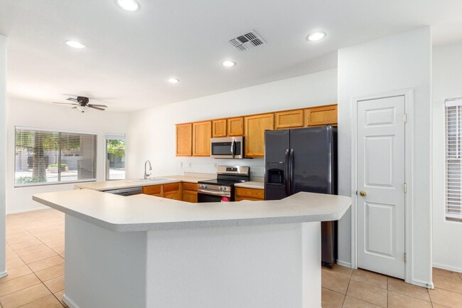 Building Photo - 12520 W Monterosa St