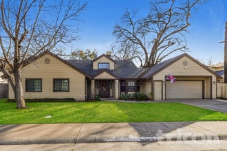 Building Photo - 8616 Pershing Ave