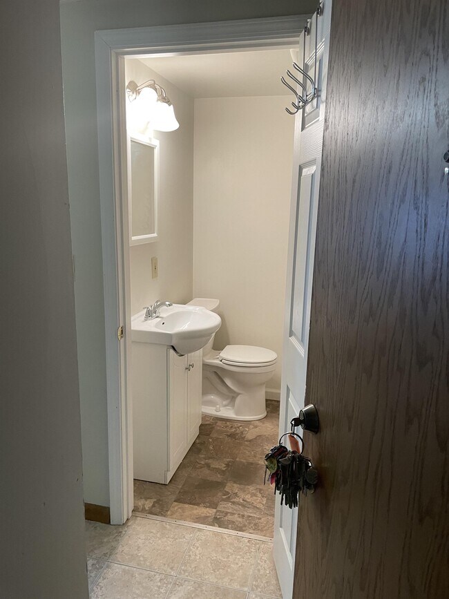 Building Photo - 1325 9th St S