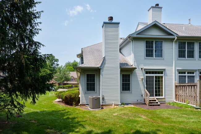 Building Photo - 111 St Clair Ct