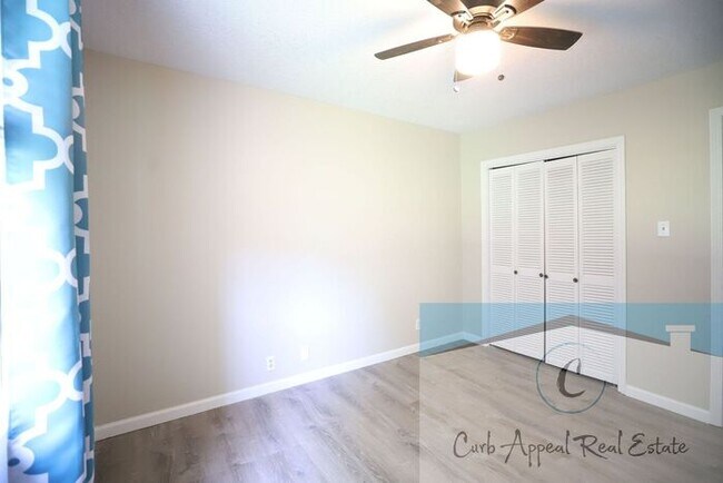 Building Photo - Beautifully renovated 4-bedroom 3 bath hom...