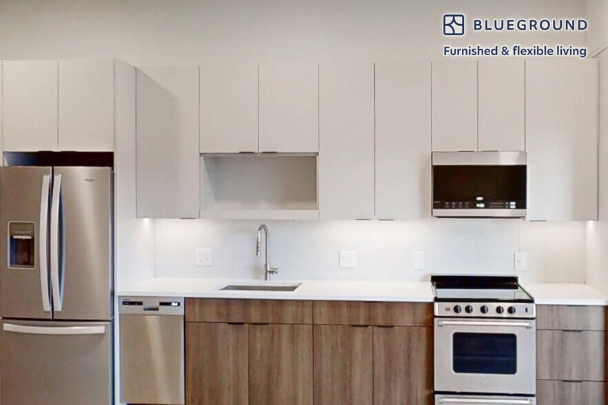 Building Photo - 20 Fourth Avenue-SI ID3610A