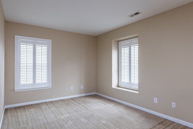 Building Photo - 117 Woodtrellis Ct