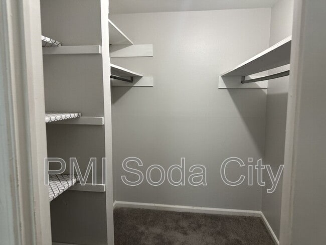 Building Photo - 105 Thornwell Ct