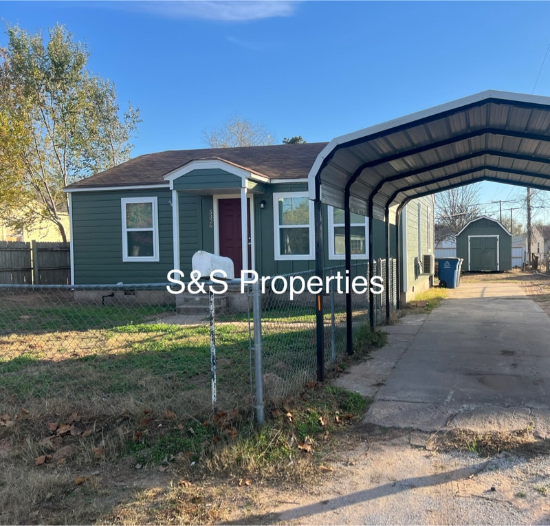 Building Photo - 5326 W 11th Pl