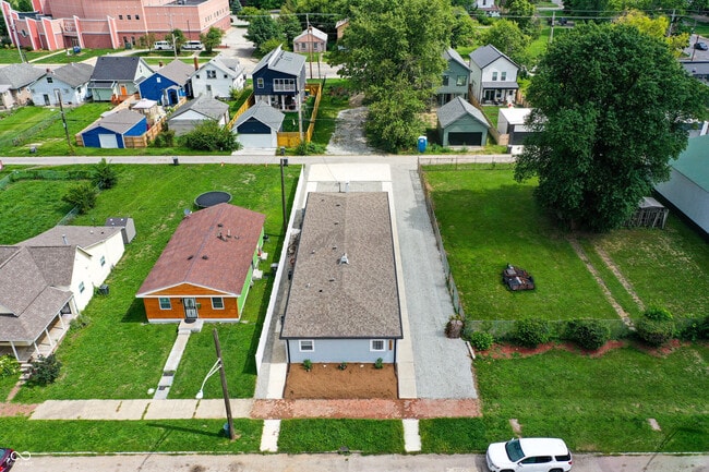 Building Photo - 1631 Columbia Ave