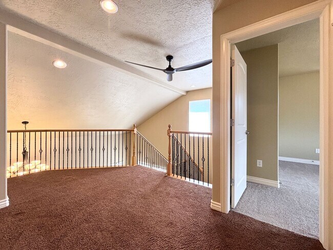 Building Photo - Beauty & Space on Premium Corner Lot!