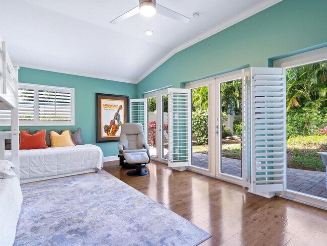 Building Photo - 606 Owl Way