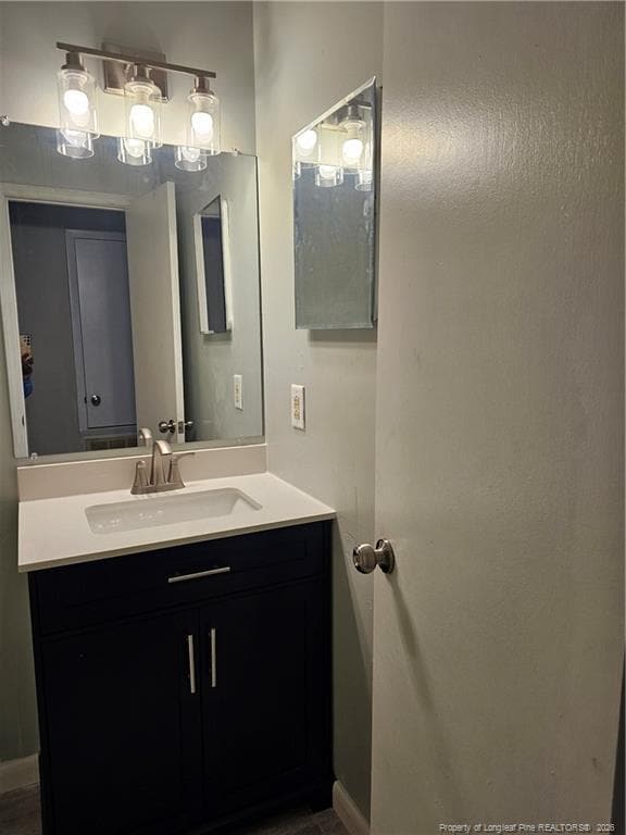 Building Photo - 797 Hedgelawn Way