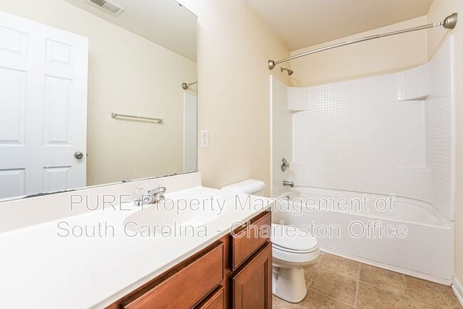 Building Photo - 318 Deep River Rd