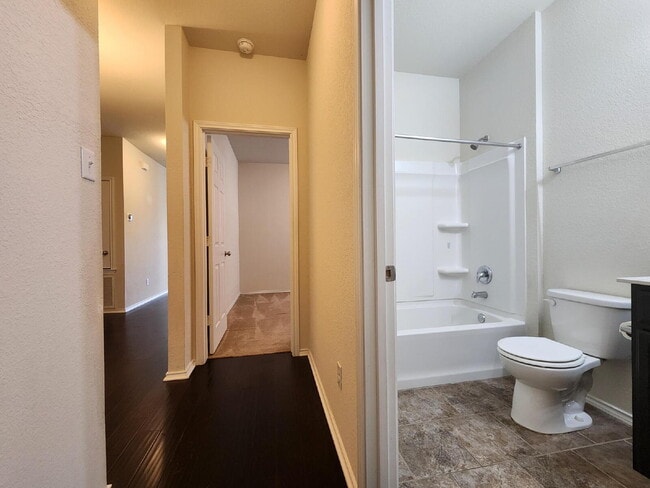 Building Photo - You do not want to miss out on this amazing 3-bedroom home in the Alta Vista area of Temple.  Thi...