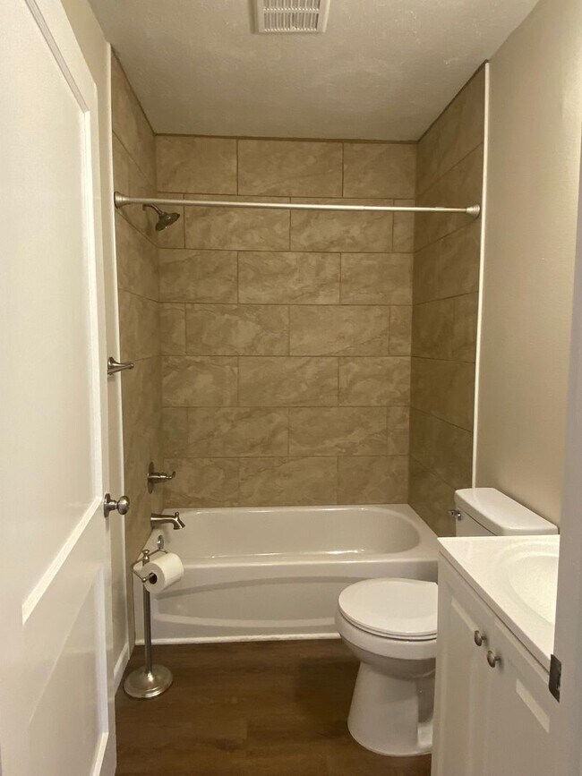 Building Photo - REFRESHED 2 BEDROOM, 1 BATH BELTON ISD