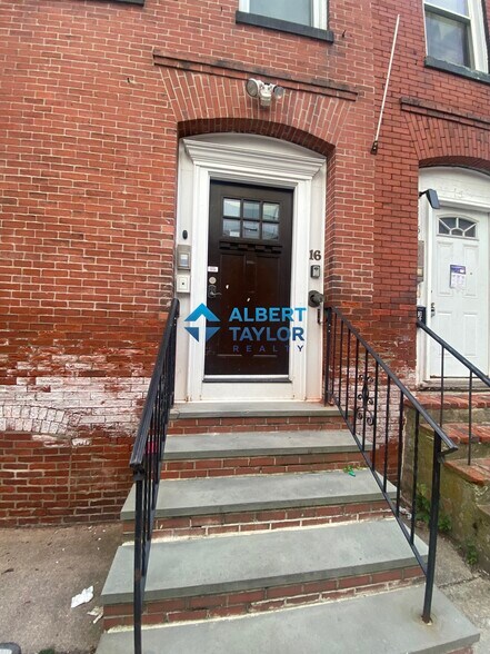 Primary Photo - 16 Sewall St