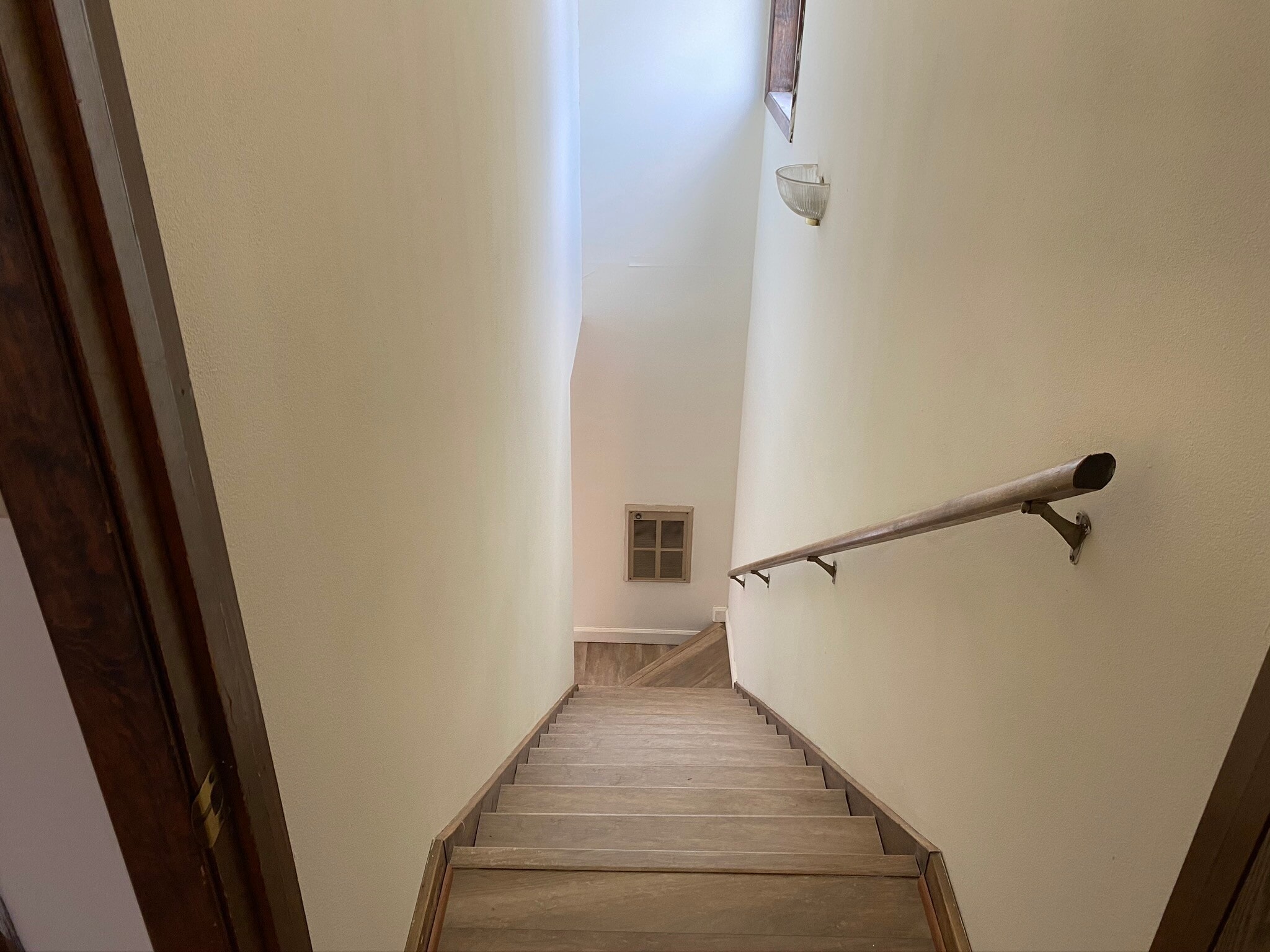 Building Photo - 901 Hartwell Dr