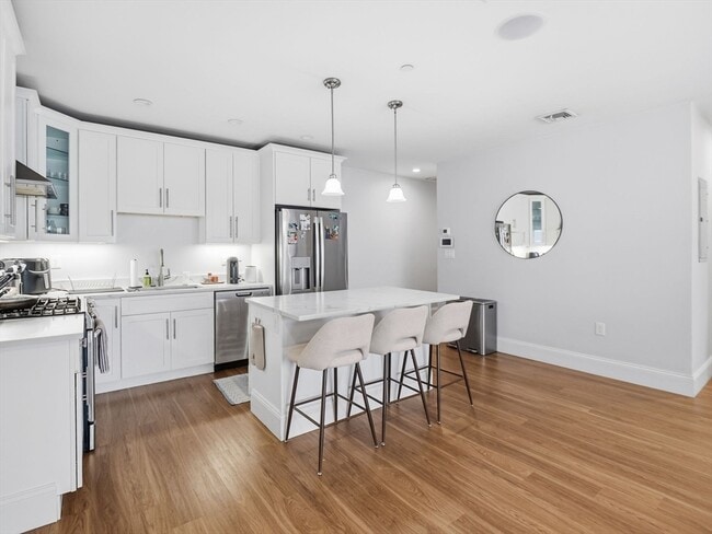 Building Photo - 45 L St