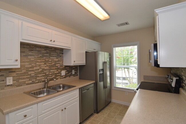 Building Photo - $1475 - 2 Bed/2 Bath house for rent in Wes...