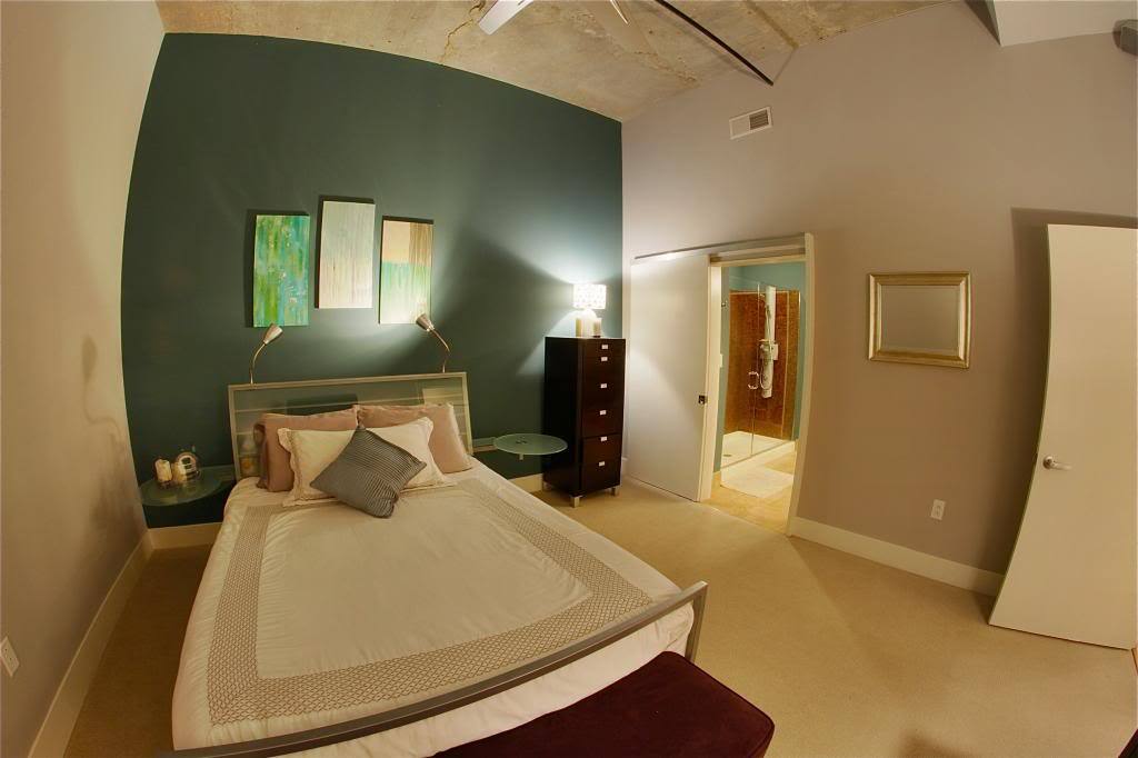 Master Bedroom - 4100 Forest Park Ave