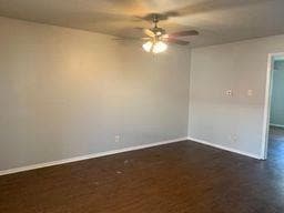 Building Photo - 304 Smith St