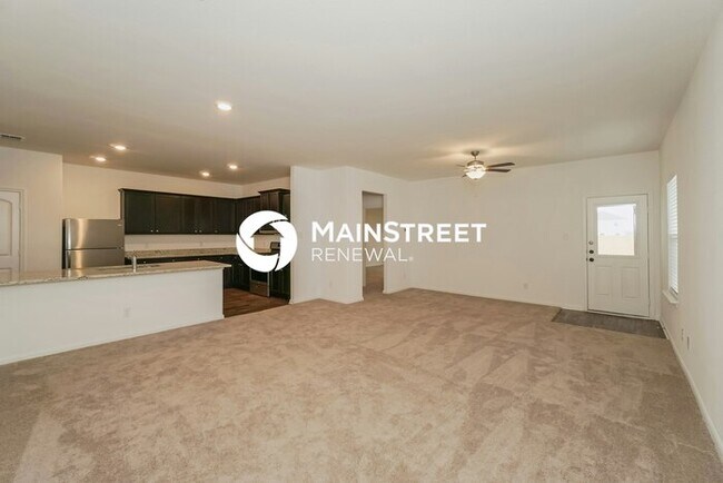 Building Photo - 5 Bedroom Pet-Friendly Home in New Braunfe...