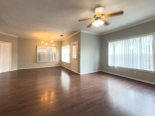 Building Photo - 5227 Brinkman Ct
