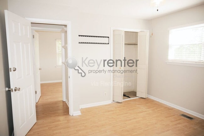 Building Photo - 1024 Garnett Ave