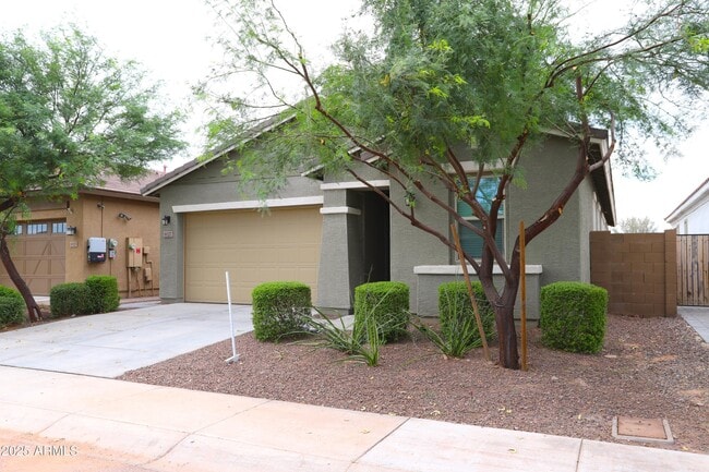 Building Photo - 9127 W Minnezona Ave