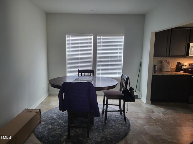 Building Photo - 100 Buckthorn Dr