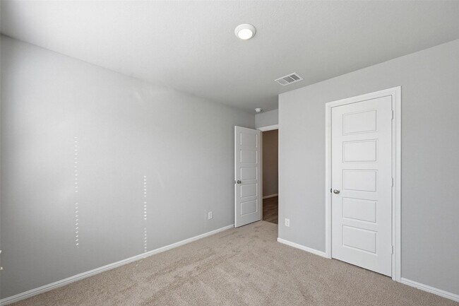 Building Photo - 501 Big Bnd Pkwy