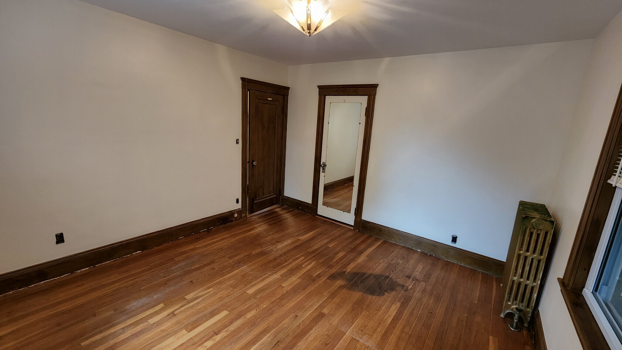 Building Photo - 132 Montclair Ave