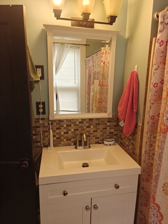 Building Photo - 452 Osborn St