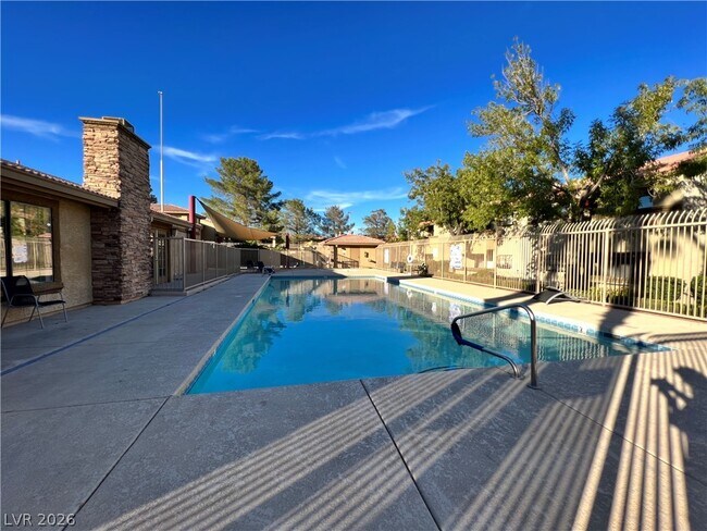 Building Photo - 7300 W Pirates Cove Rd