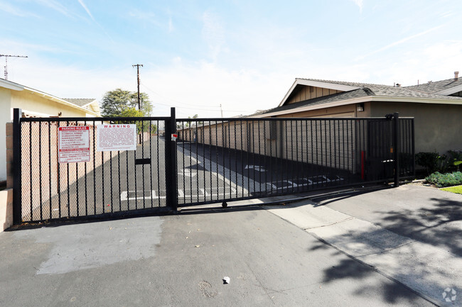 Building Photo - Normandy Park Apartments