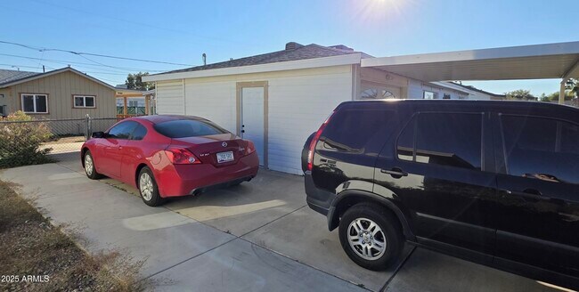 Building Photo - 11329 W Duluth Ave