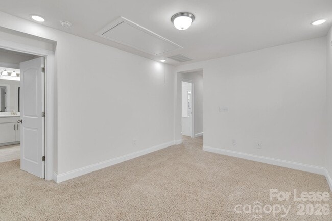 Building Photo - 11715 Clems Branch Dr