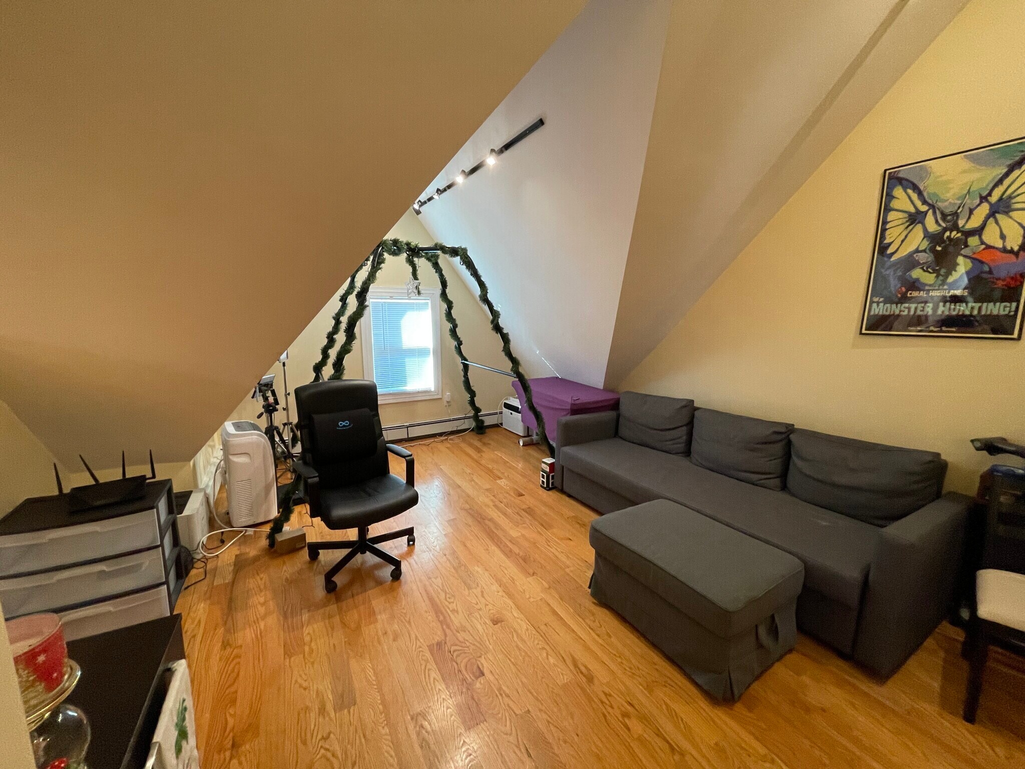 Building Photo - 5 Irving St