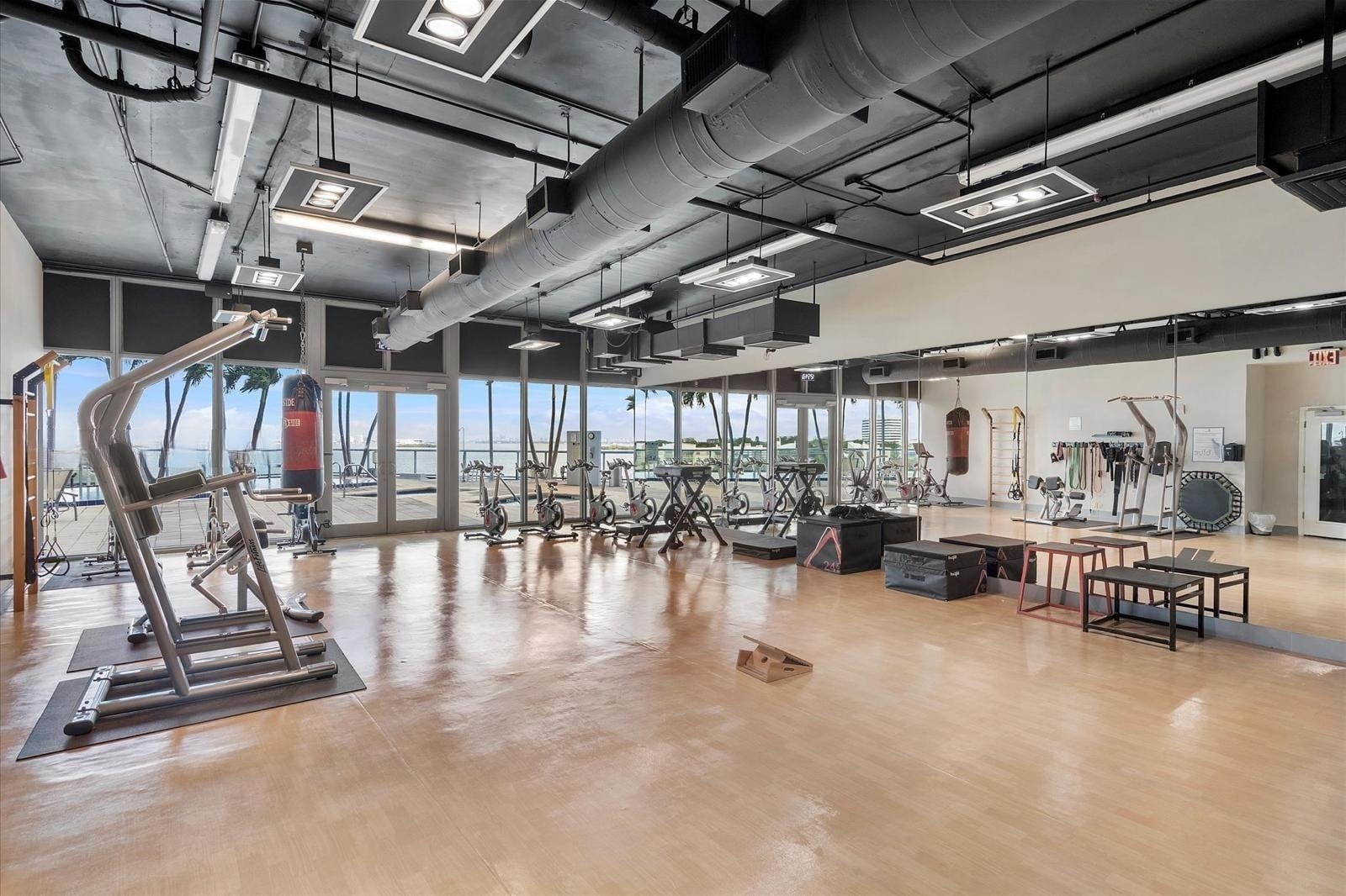 Building Photo - 601 NE 36th St