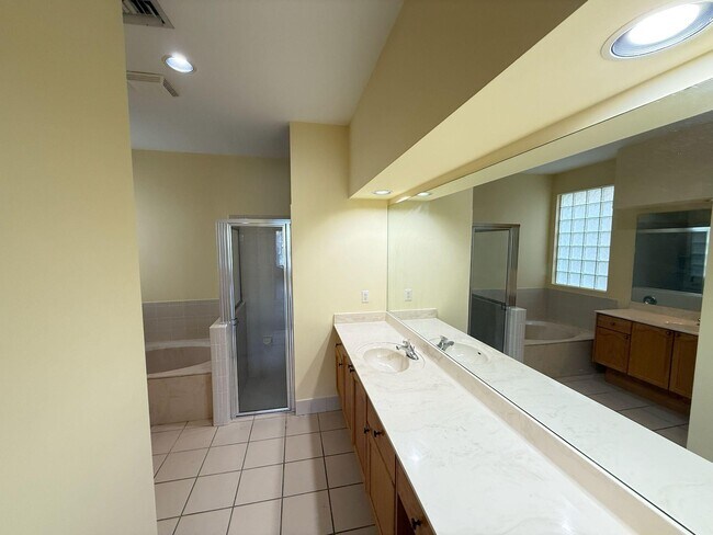 Building Photo - 5074 Massy Dr