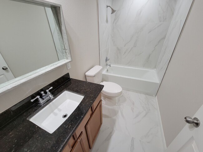 Building Photo - 24534 San Pellino Dr