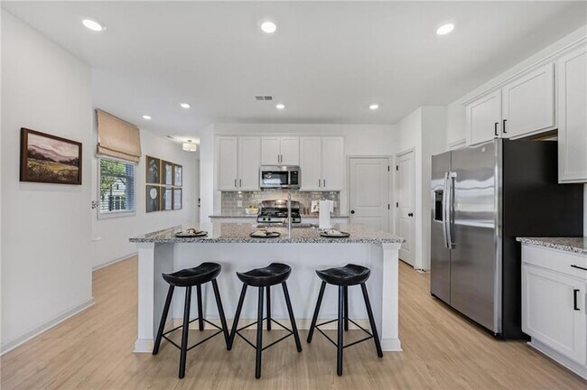 Building Photo - 180 Hensley Pk Ln