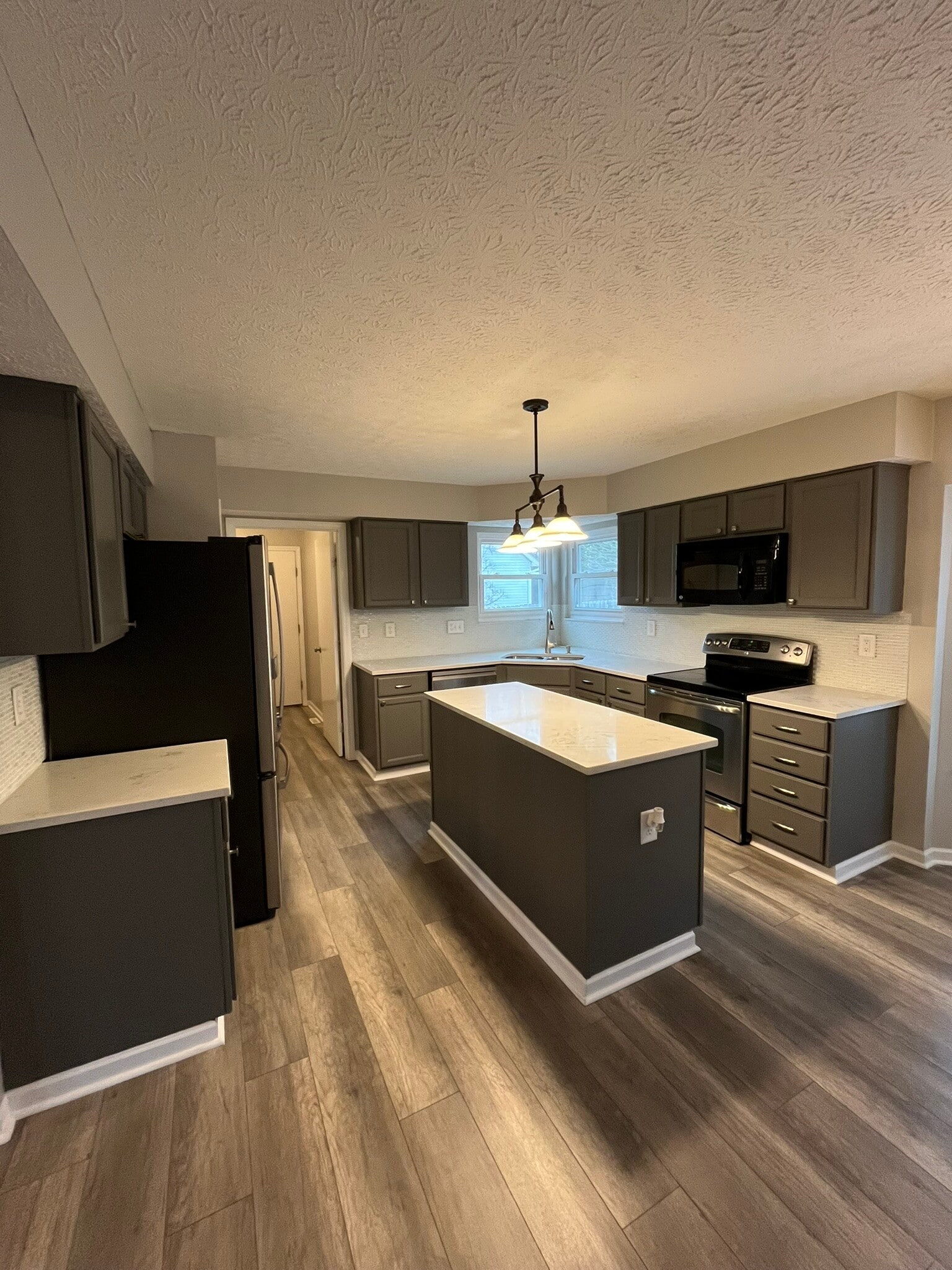 Building Photo - 208 Caswell Dr