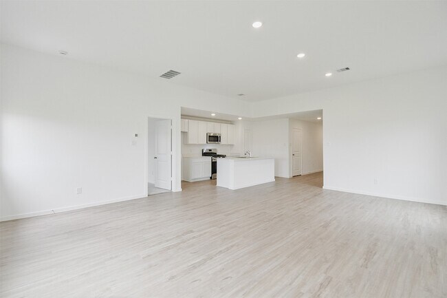 Building Photo - 21811 Carpineti Ln
