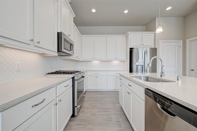 Building Photo - 16235 Rattlesnake Run Trail Trl