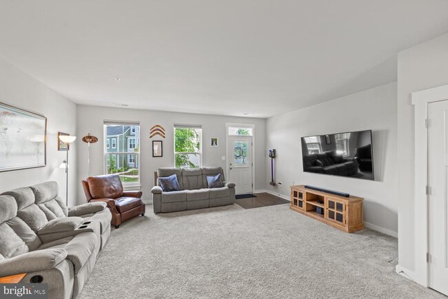 Building Photo - 1304 Sandoval Ct