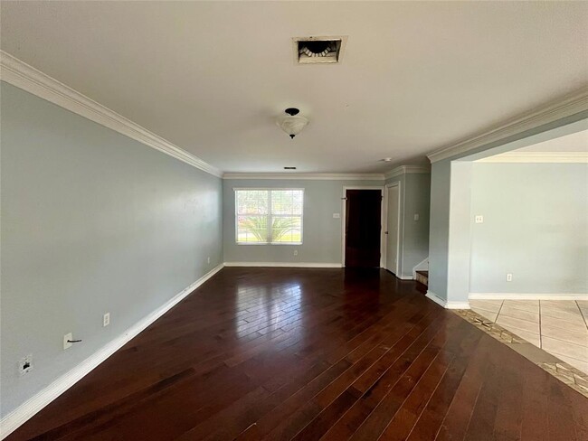 Building Photo - 5517 Rio Sabinas St