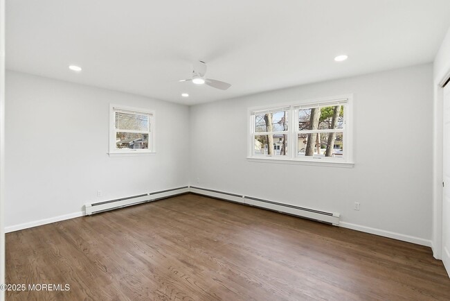 Building Photo - 501 Adolphus St