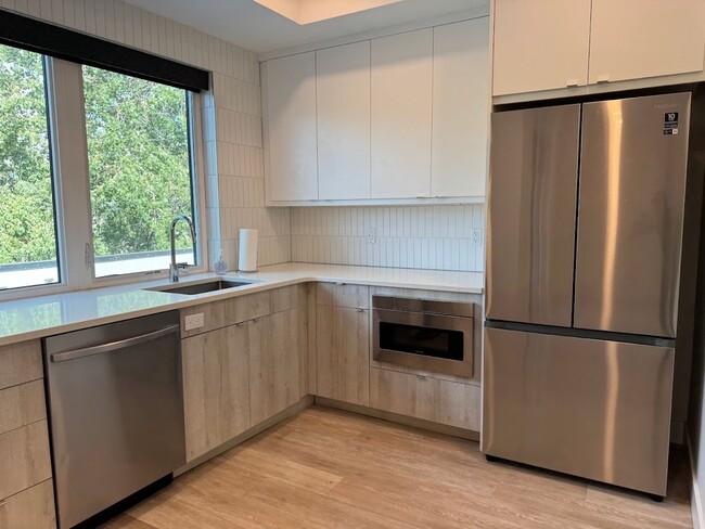 Building Photo - Modern 1BD 1 BA Condo in Boulder - Availab...