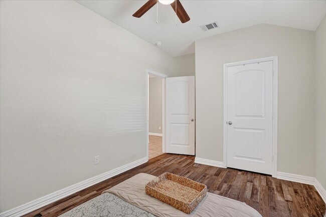 Building Photo - 8020 Crimea Ln