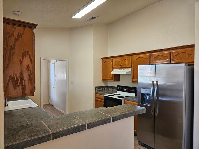 Building Photo - 8543 Murrelet Dr NE